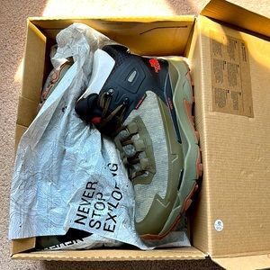 The North Face - Vectiv Exploris Mid Futurelight